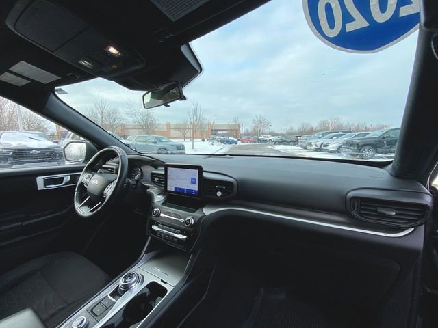 Used 2020 Ford Explorer XLT w/ Comfort Package image 27
