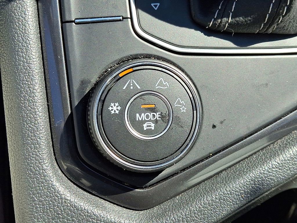 Used 2021 Volkswagen Tiguan SE R-Line w/ 3rd Row Seat Package image 20