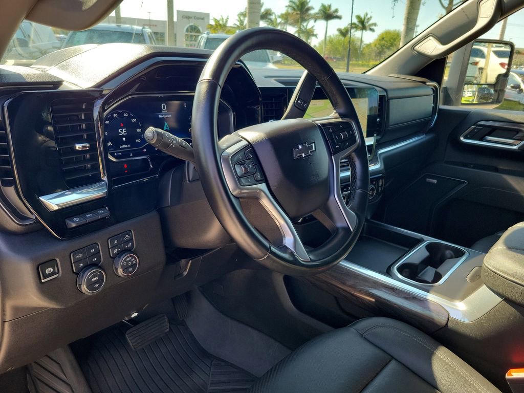 Used 2025 Chevrolet Silverado 2500 LTZ w/ Trail Boss Package image 25