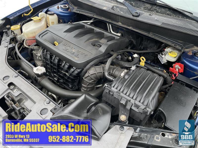 Used 2009 Chrysler Sebring Touring w/ Electronics Convenience Group image 23