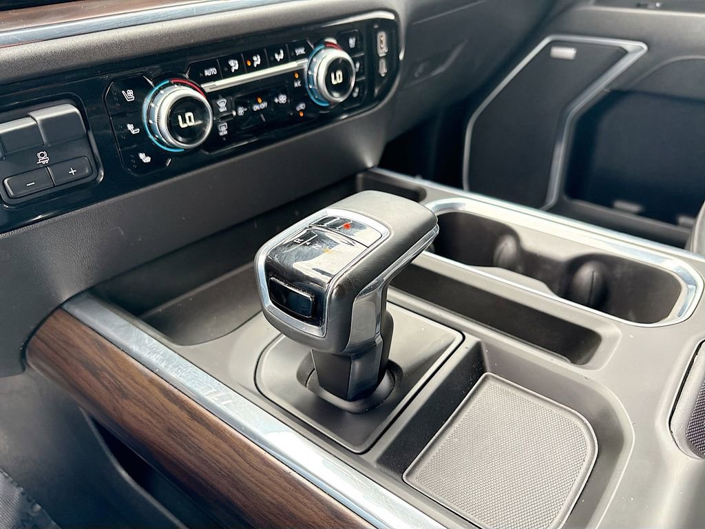 Used 2023 GMC Sierra 1500 SLT w/ SLT Premium Plus Package AWD/4WD image 16