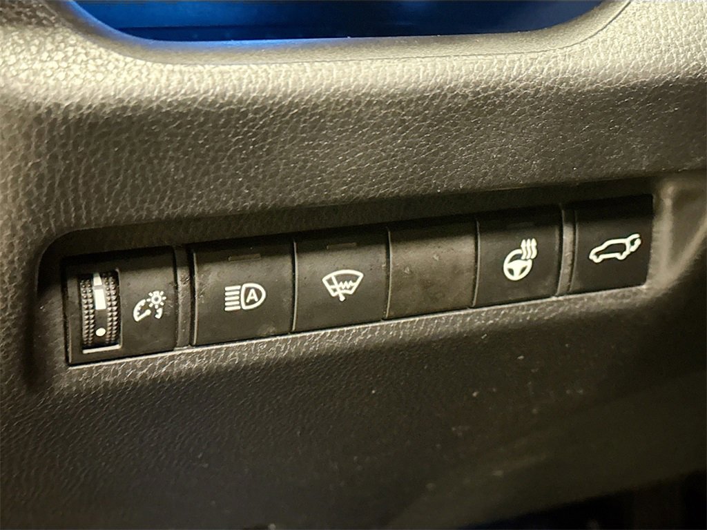 Used 2021 Toyota RAV4 XSE image 9