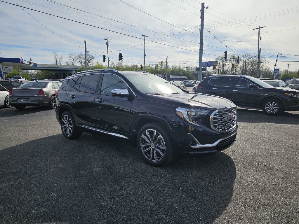 Used 2018 GMC Terrain Denali w/ Advanced Safety Package FWD image 7