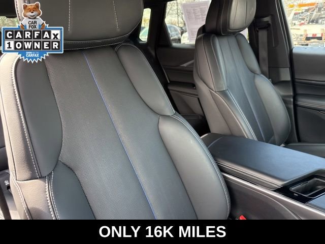 Used 2024 Cadillac Lyriq Sport image 29