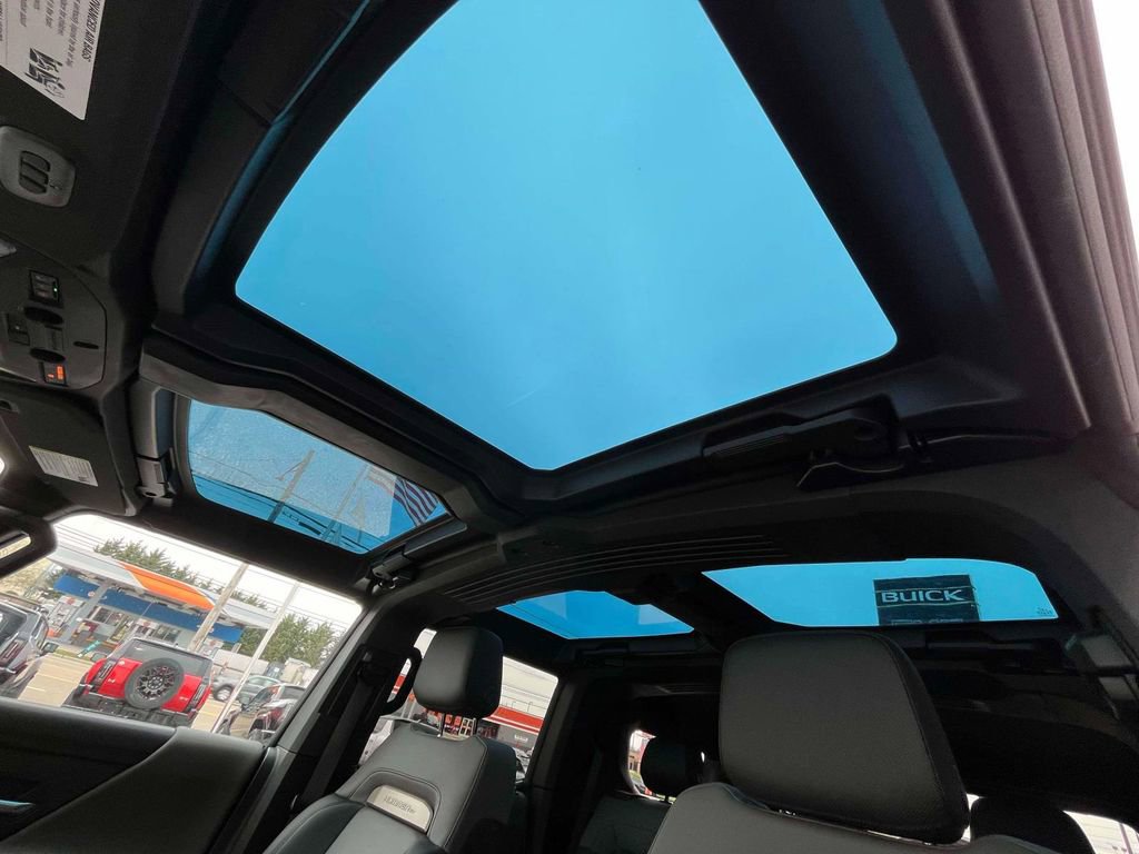 Used 2024 GMC Hummer EV 3X image 36