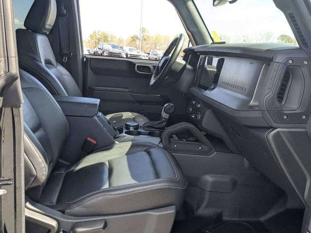 Used 2025 Ford Bronco Badlands image 27