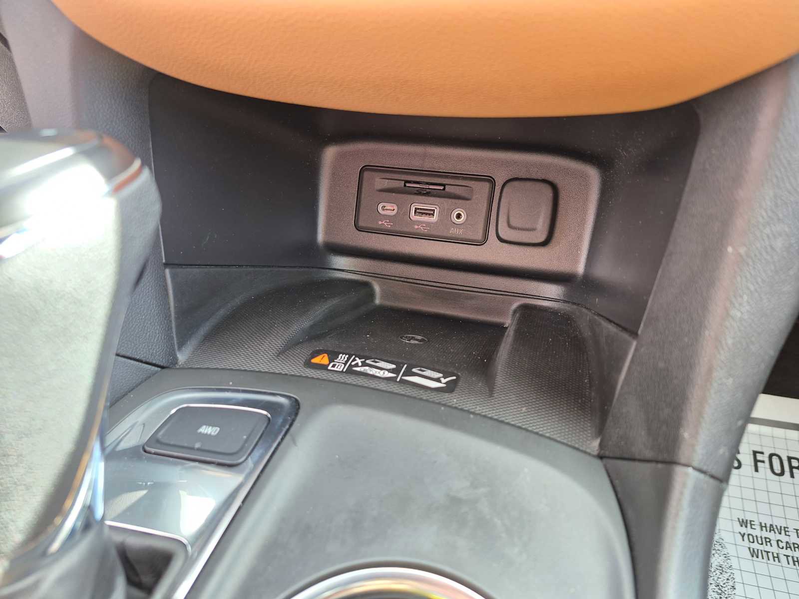 Used 2021 Chevrolet Equinox Premier image 24