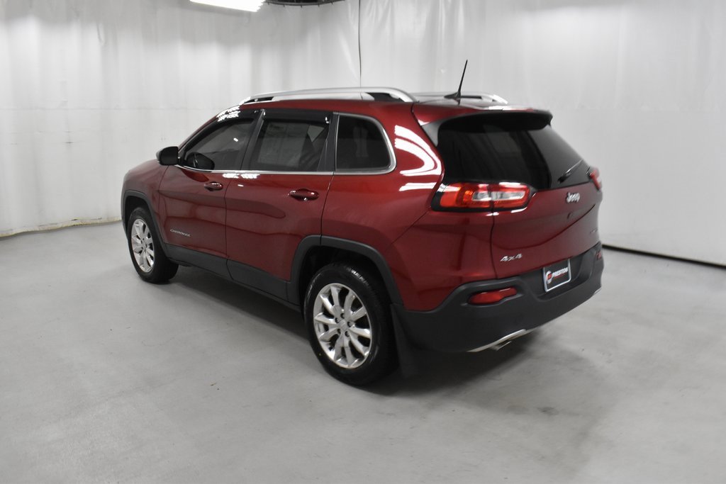 Used 2017 Jeep Cherokee Limited image 7