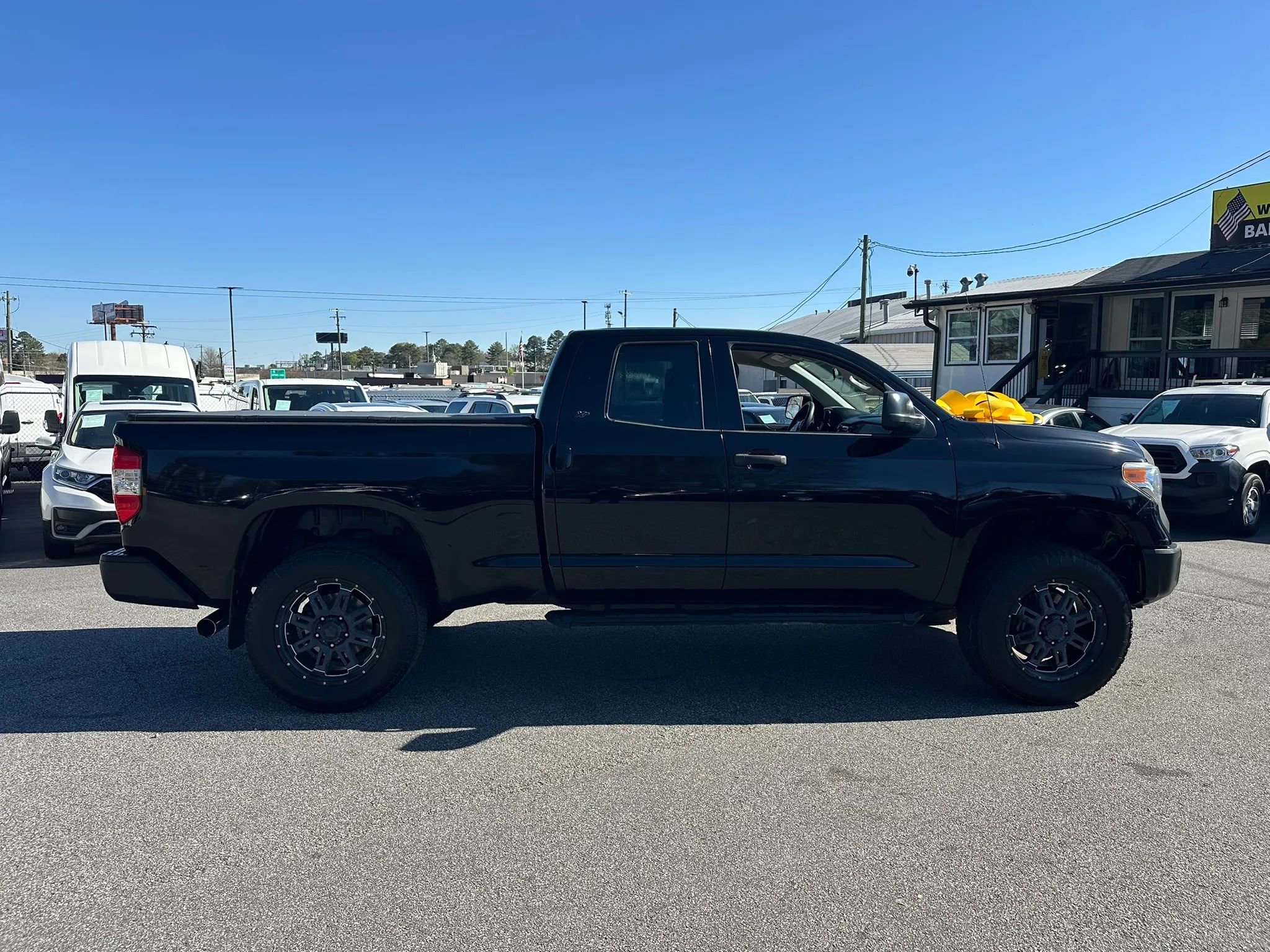 Used 2016 Toyota Tundra SR w/ Tow Package image 8