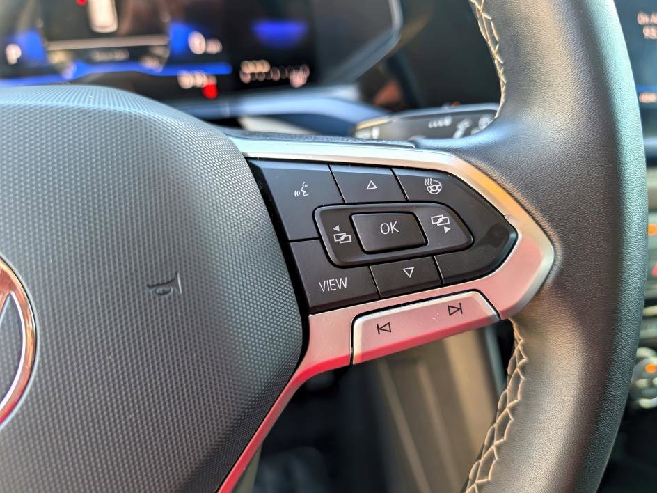 Used 2024 Volkswagen Taos SE image 20