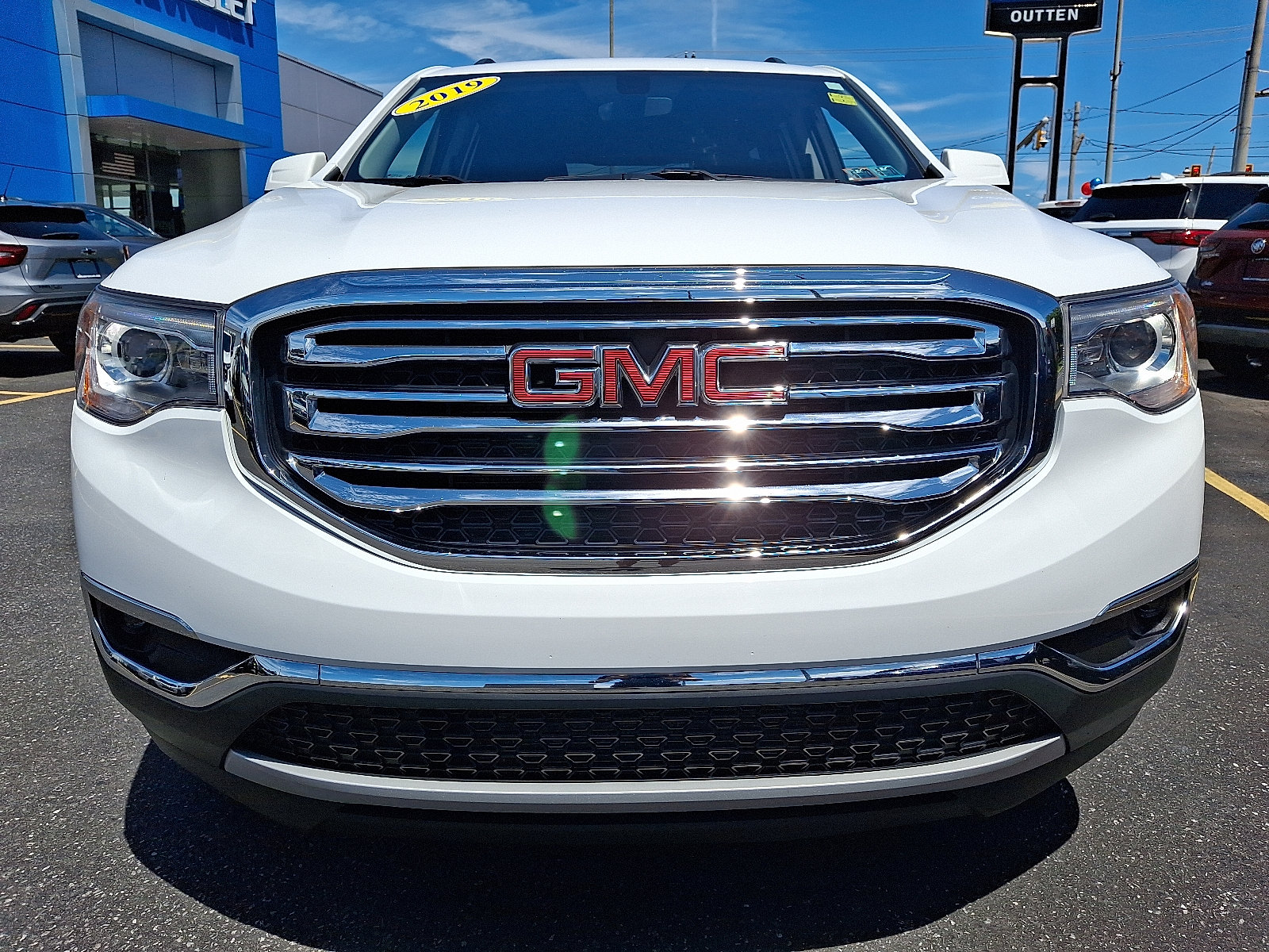 Used 2019 GMC Acadia SLE w/ Driver Alert Package I AWD/4WD image 8