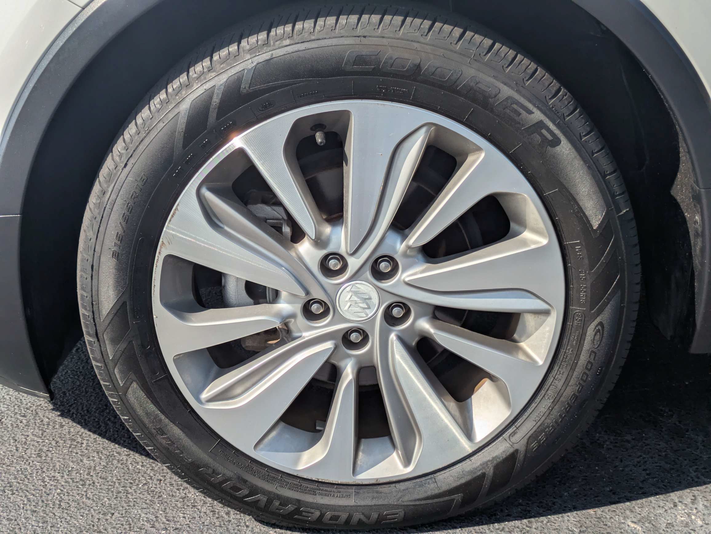 Used 2018 Buick Encore Preferred FWD image 29