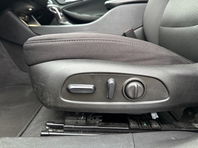 Used 2024 Chevrolet Malibu LT image 14