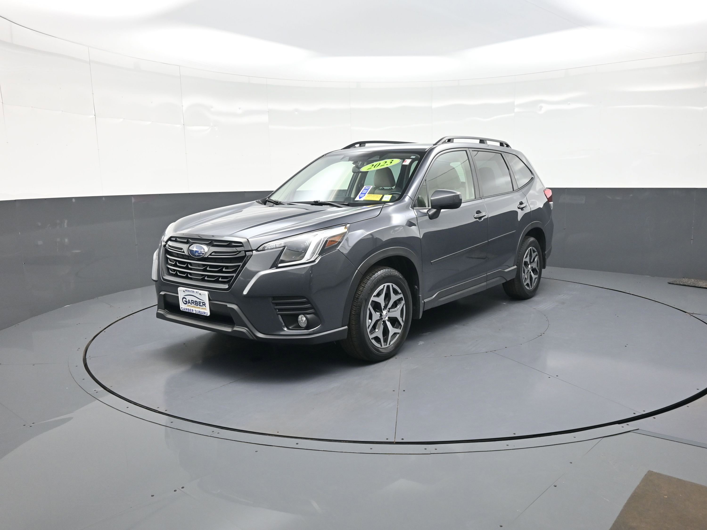 Used 2023 Subaru Forester Premium image 7