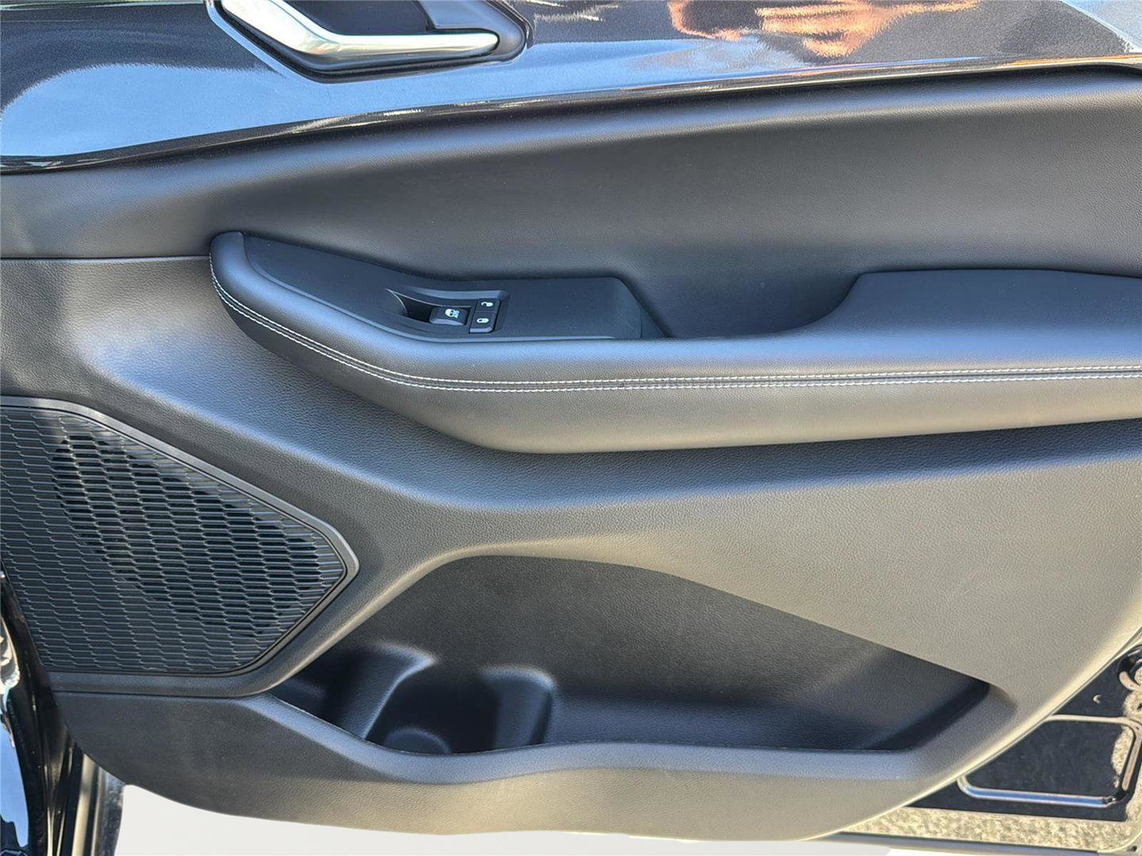 Used 2023 Jeep Grand Cherokee L Laredo image 36