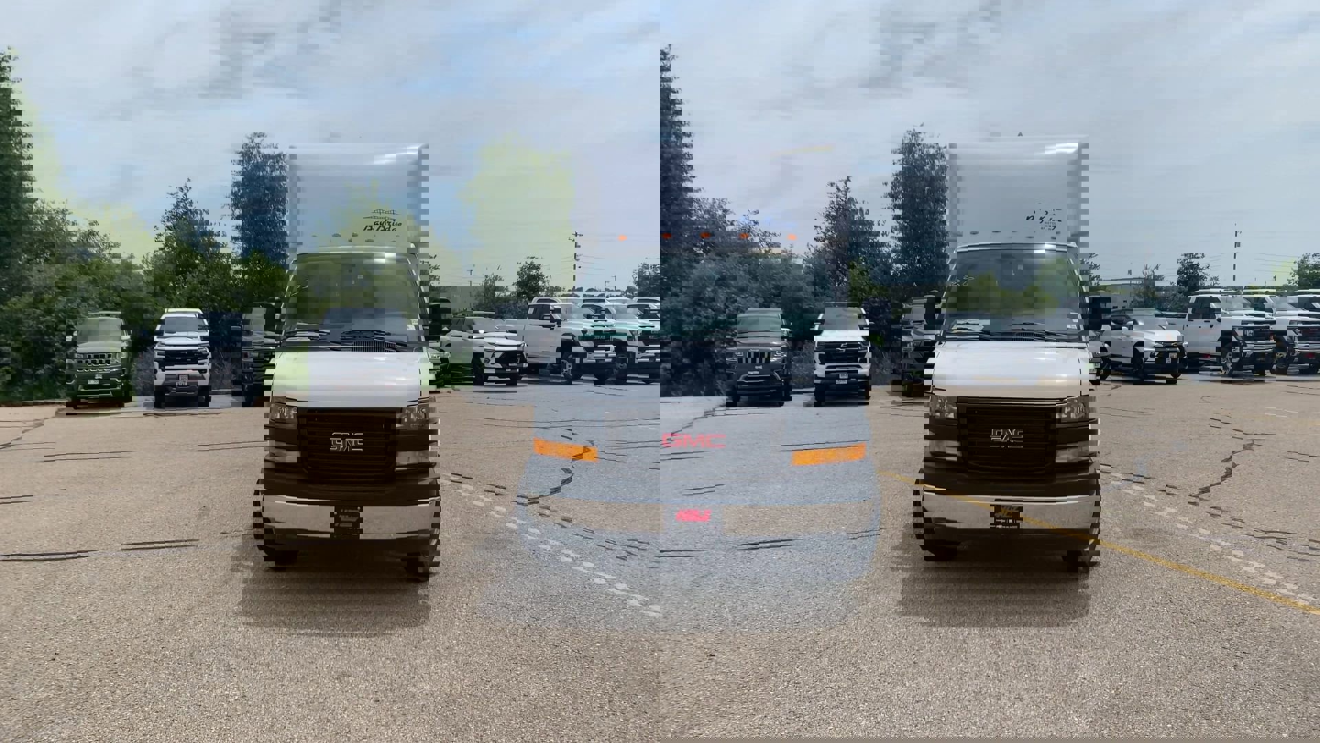 New 2025 GMC Savana 3500 1WT w/ Power Convenience Package image 27