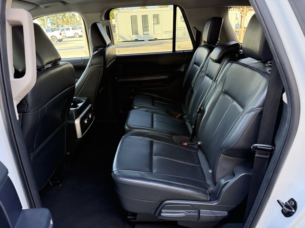 Used 2024 Ford Expedition Max XLT image 27