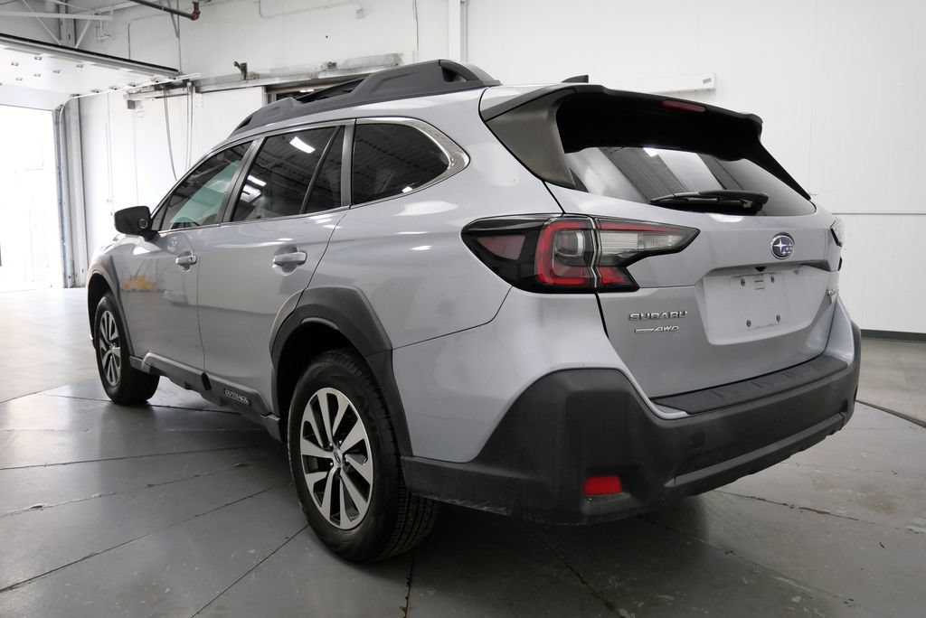 Used 2024 Subaru Outback AWD/4WD image 5
