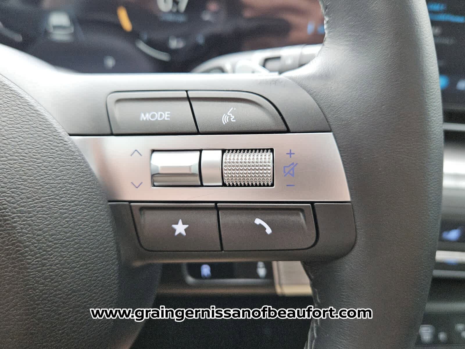 Used 2024 Hyundai Kona Limited FWD image 14