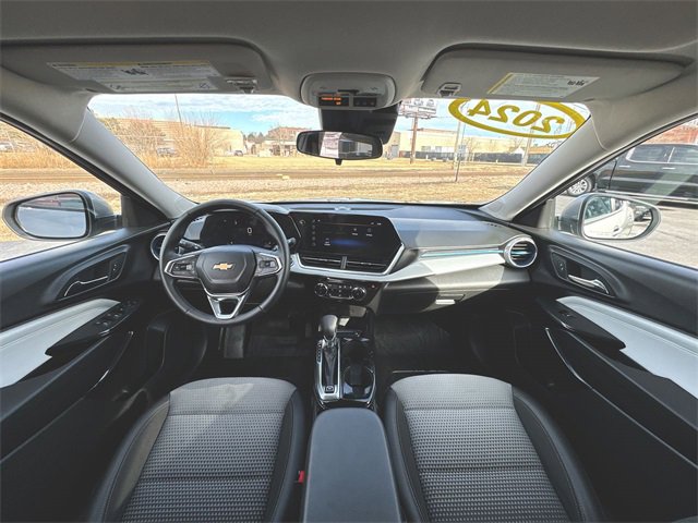 Used 2024 Chevrolet Trax LT w/ Driver Confidence Package image 19