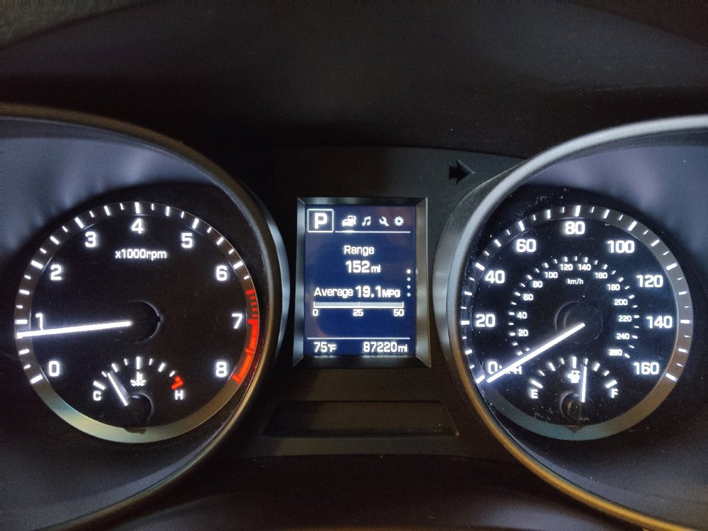 Used 2017 Hyundai Santa Fe Sport image 23