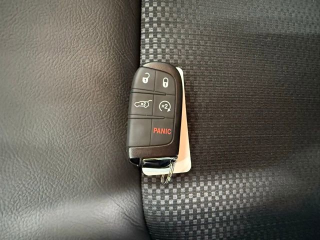 New 2026 Jeep Compass Trailhawk w/ Trailer Tow Group image 23