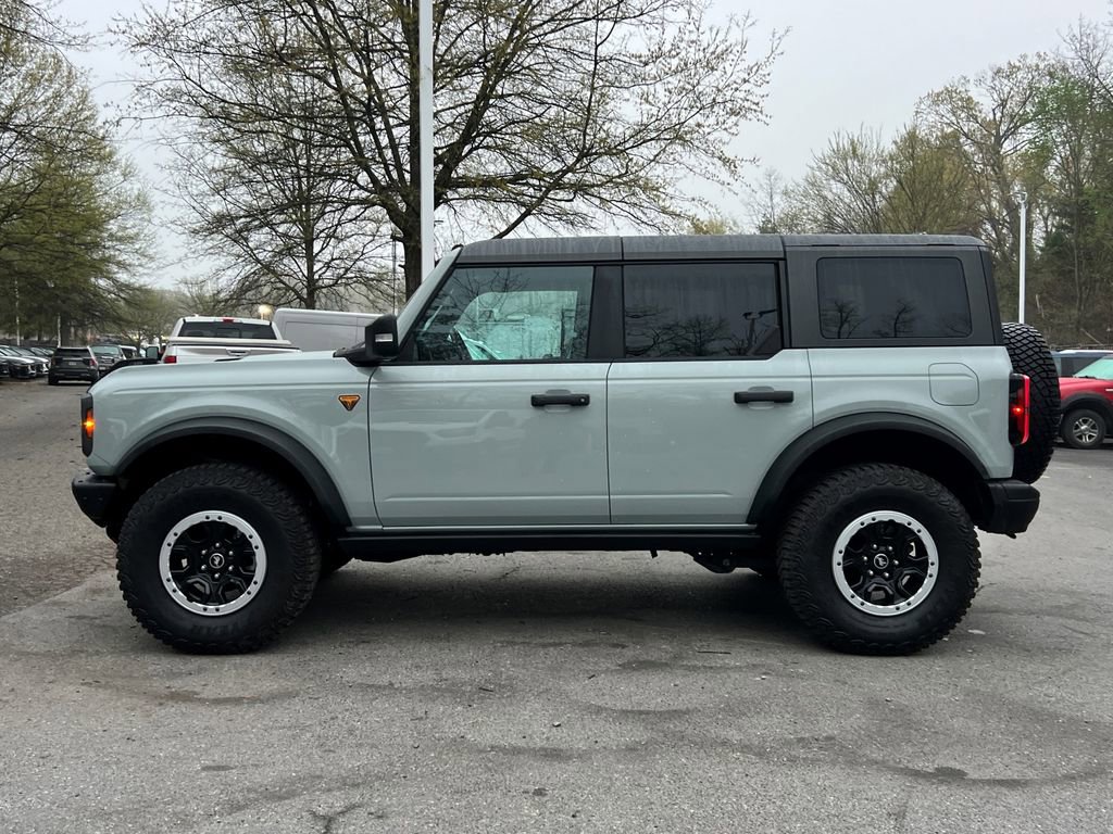 Used 2024 Ford Bronco Badlands image 4