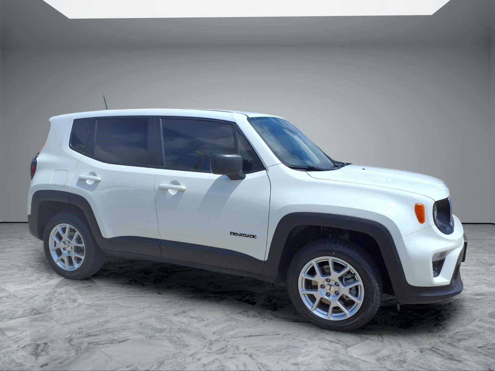 Used 2023 Jeep Renegade Latitude AWD/4WD image 8