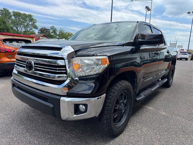Used 2016 Toyota Tundra SR5 w/ SR5 Upgrade Package AWD/4WD image 3
