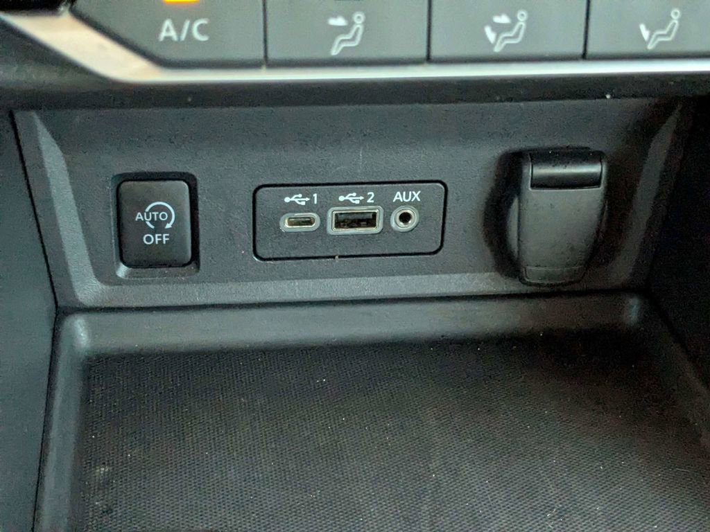 Used 2024 Nissan Sentra SV image 22