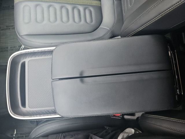 Used 2024 Rivian R1S Adventure image 15