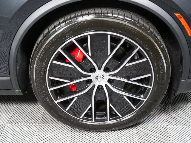 New 2026 Porsche Macan 4S Electric image 39