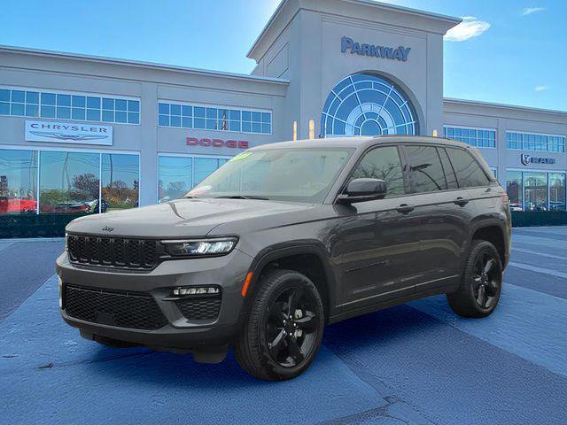 Certified 2025 Jeep Grand Cherokee Limited w/ Black Appearance Package