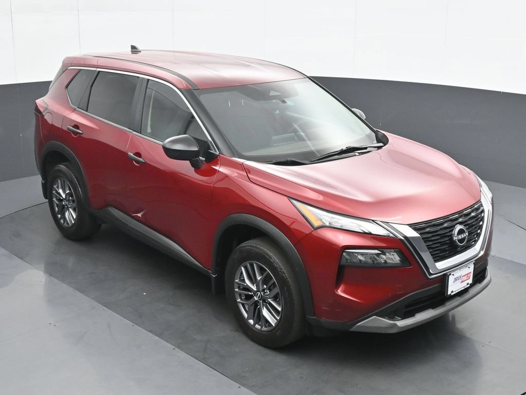 Used 2023 Nissan Rogue S AWD/4WD image 32