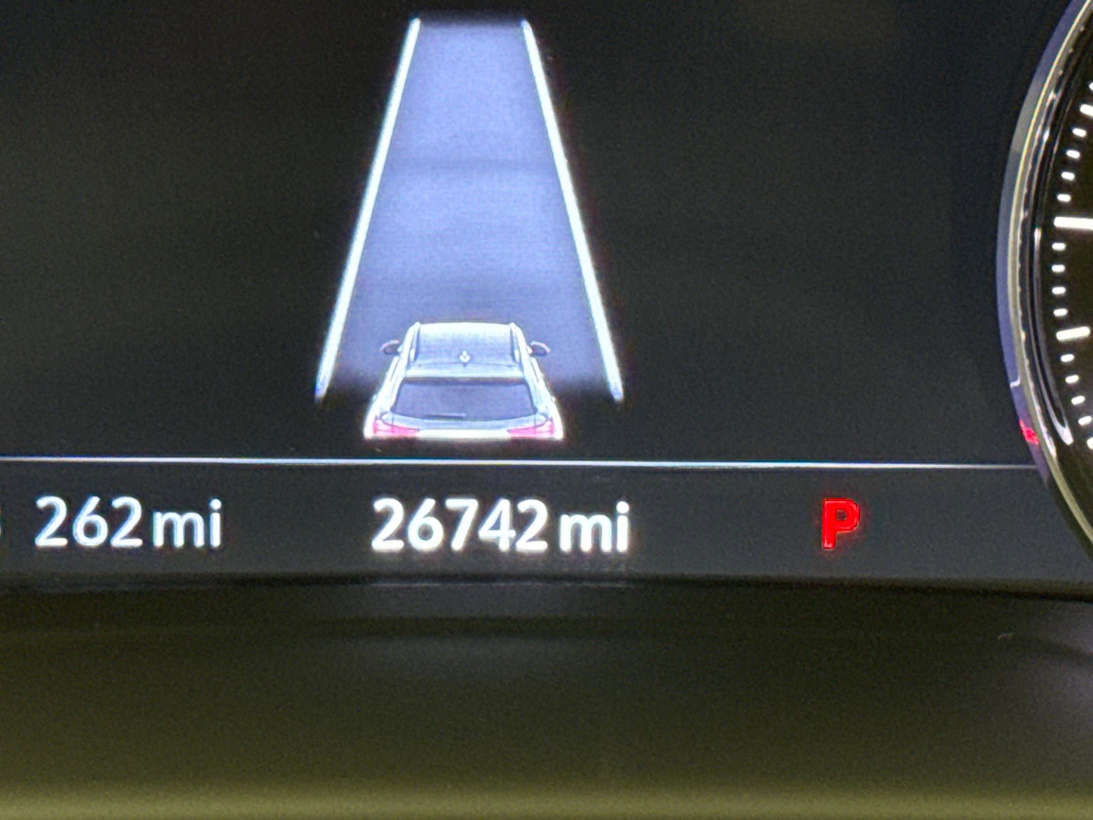 Certified 2022 Buick Envision Essence w/ Sport Touring Package image 19