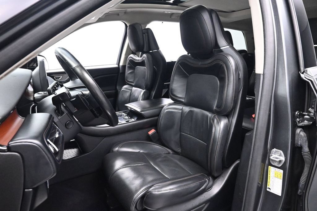 Used 2020 Lincoln Aviator Reserve w/ Equipment Group 202A AWD/4WD image 12
