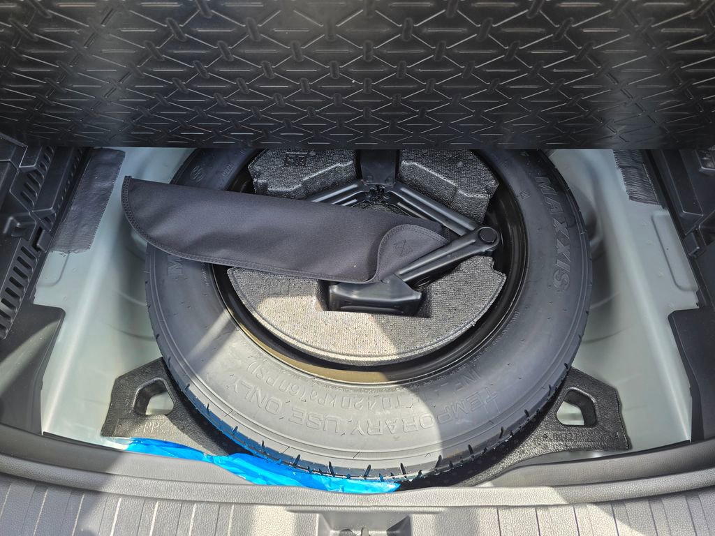 Used 2025 Toyota RAV4 LE image 36