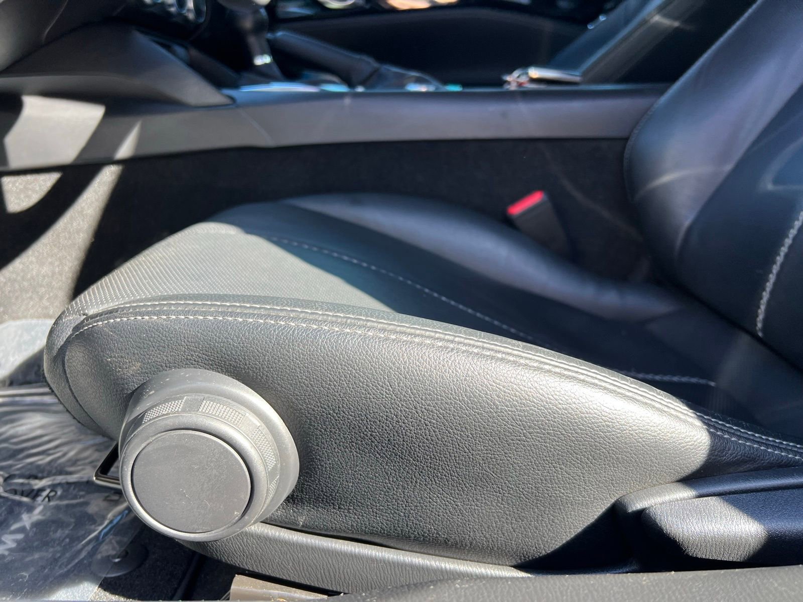 Used 2023 MAZDA MX-5 Miata Grand Touring w/ Weather Package image 21