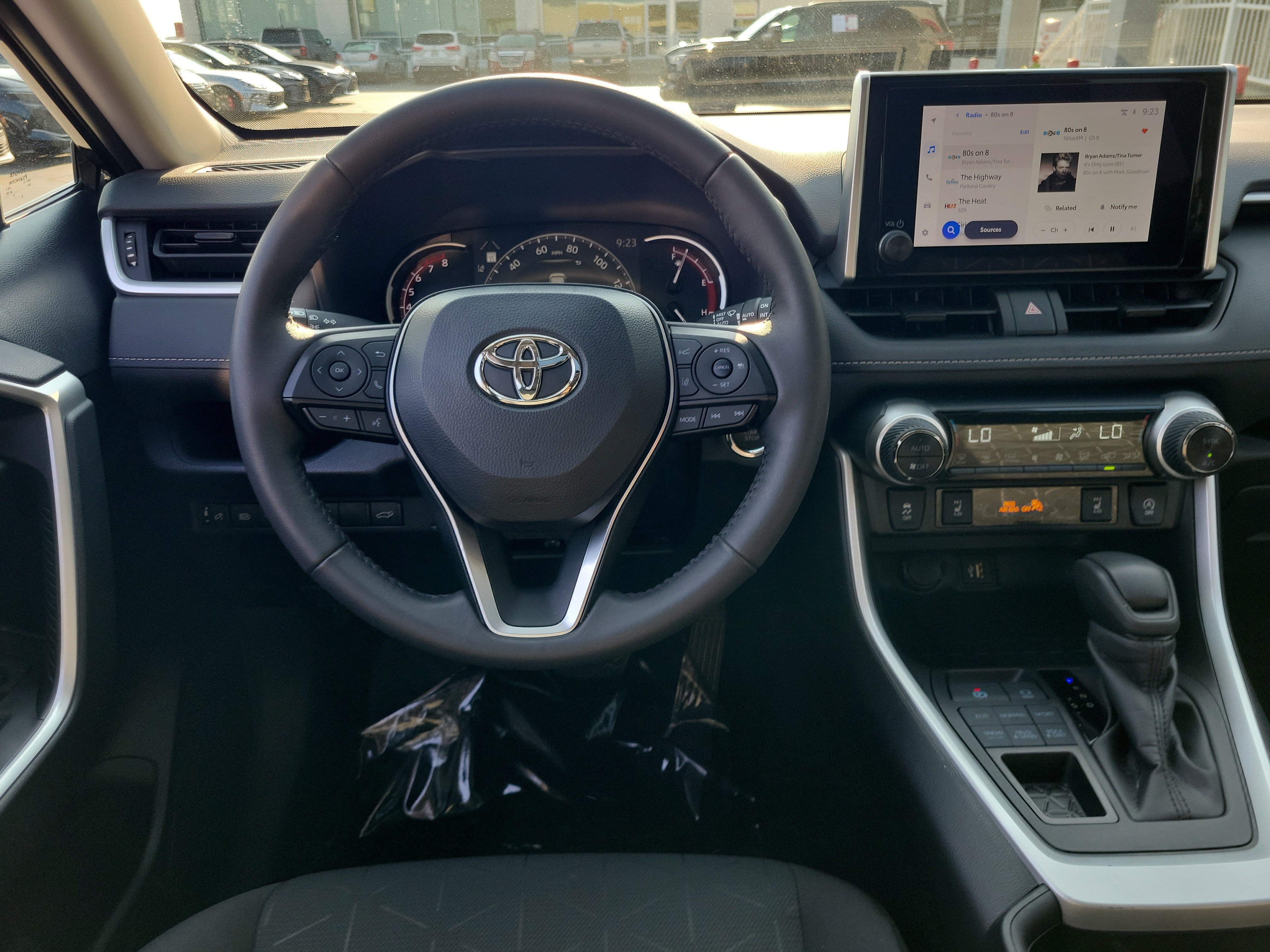 Used 2024 Toyota RAV4 XLE w/ Convenience Package AWD/4WD image 10
