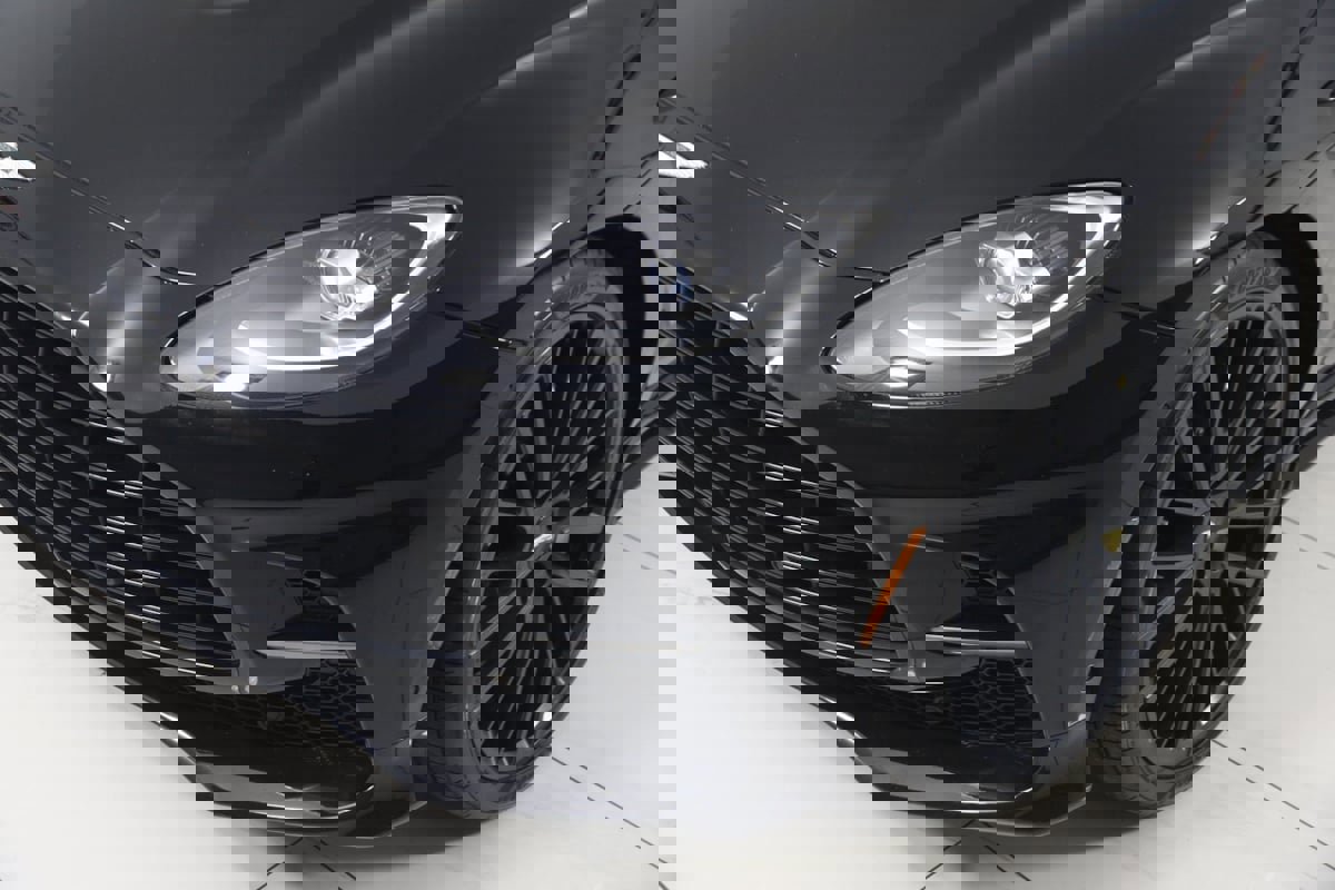 Used 2023 Aston Martin DBX 707 image 91