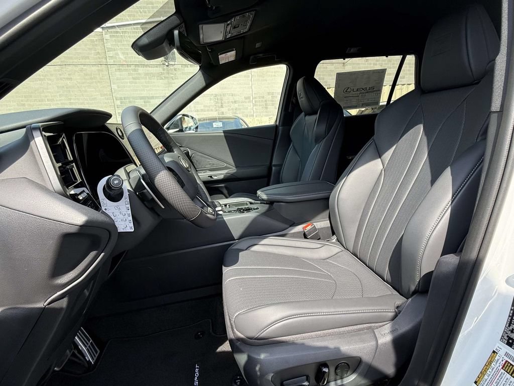New 2026 Lexus TX 500h AWD image 2