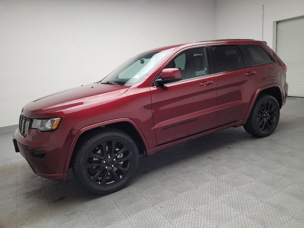 Used 2021 Jeep Grand Cherokee Laredo X RWD image 2
