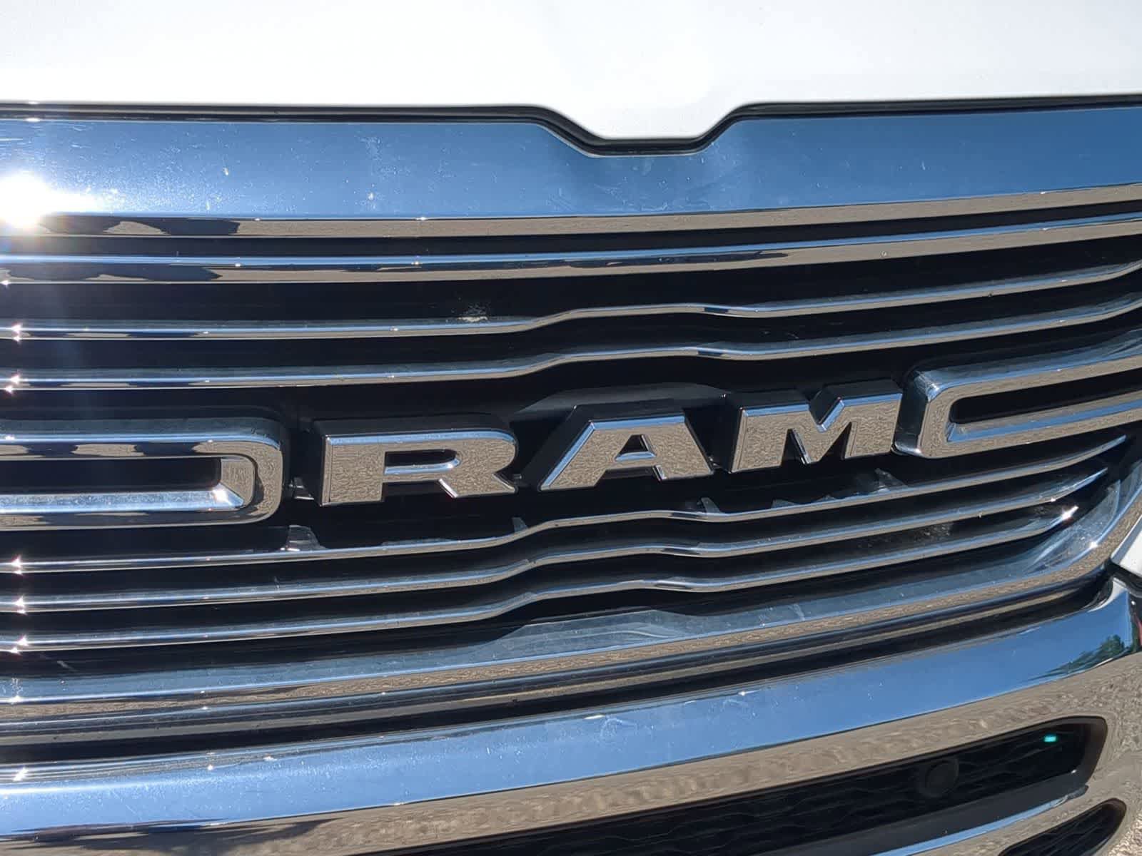 Used 2023 RAM 1500 Laramie AWD/4WD image 12