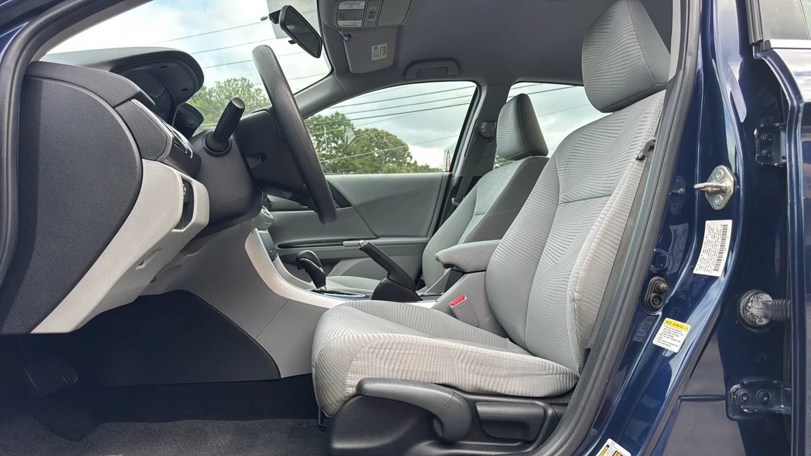 Used 2015 Honda Accord LX image 10