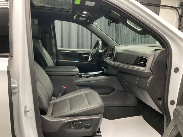 Used 2026 Chevrolet Tahoe Z71 w/ Comfort Package AWD/4WD image 12