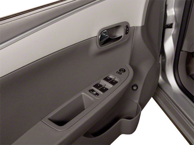 Used 2010 Chevrolet Malibu LS FWD image 12