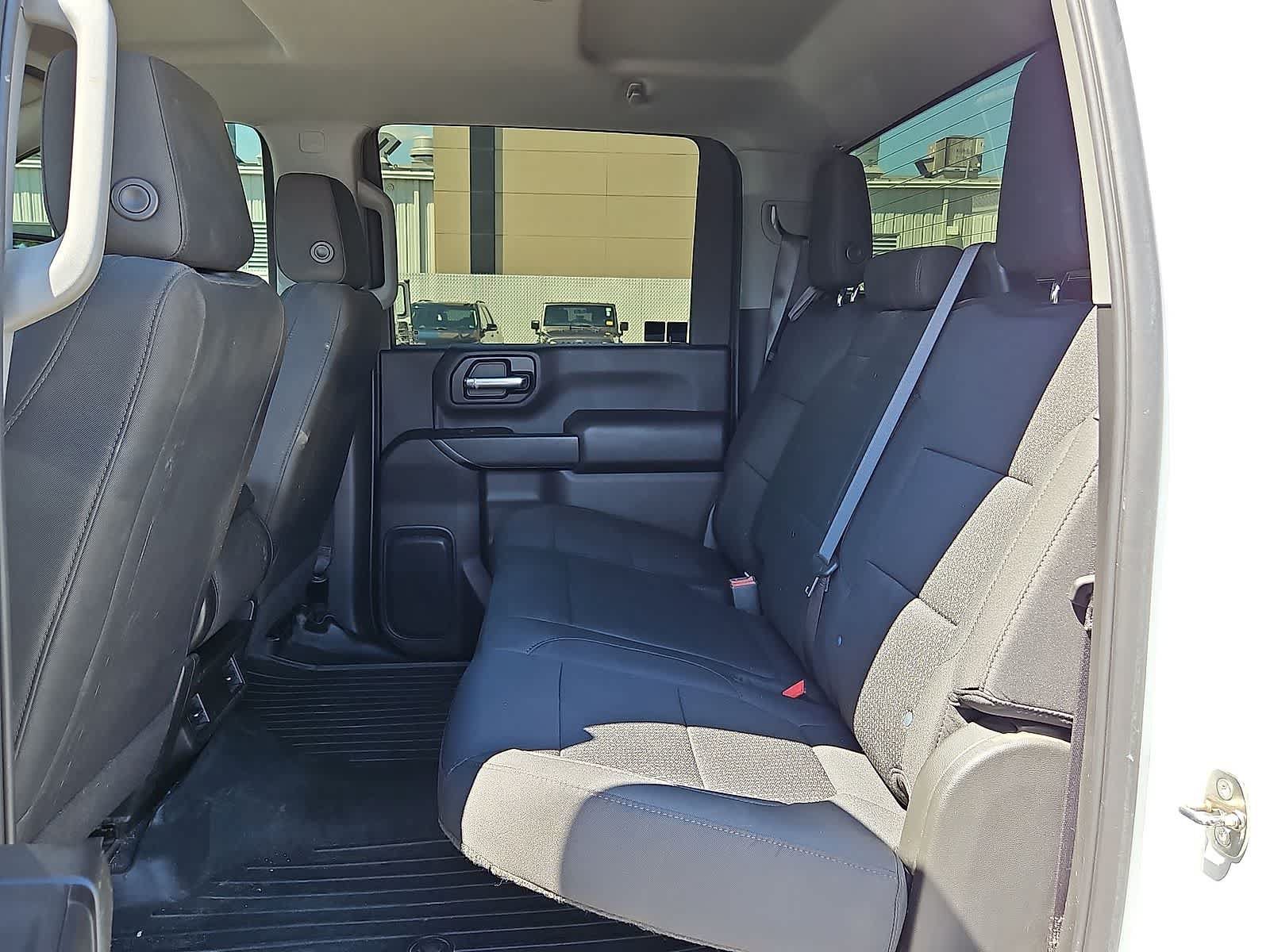 Used 2023 Chevrolet Silverado 2500 Custom w/ Custom Convenience Package AWD/4WD image 28