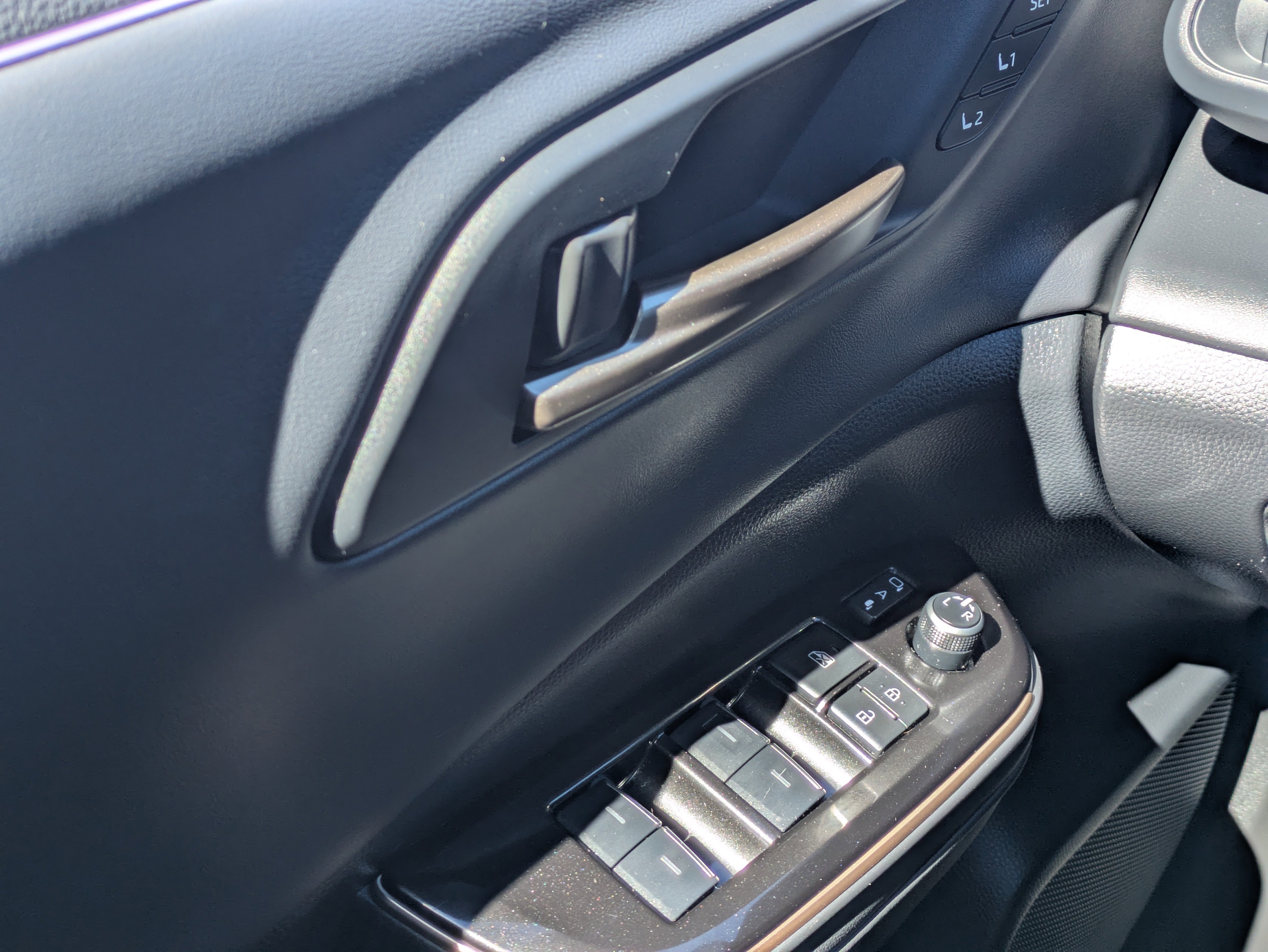 Used 2024 Toyota Crown XLE image 25