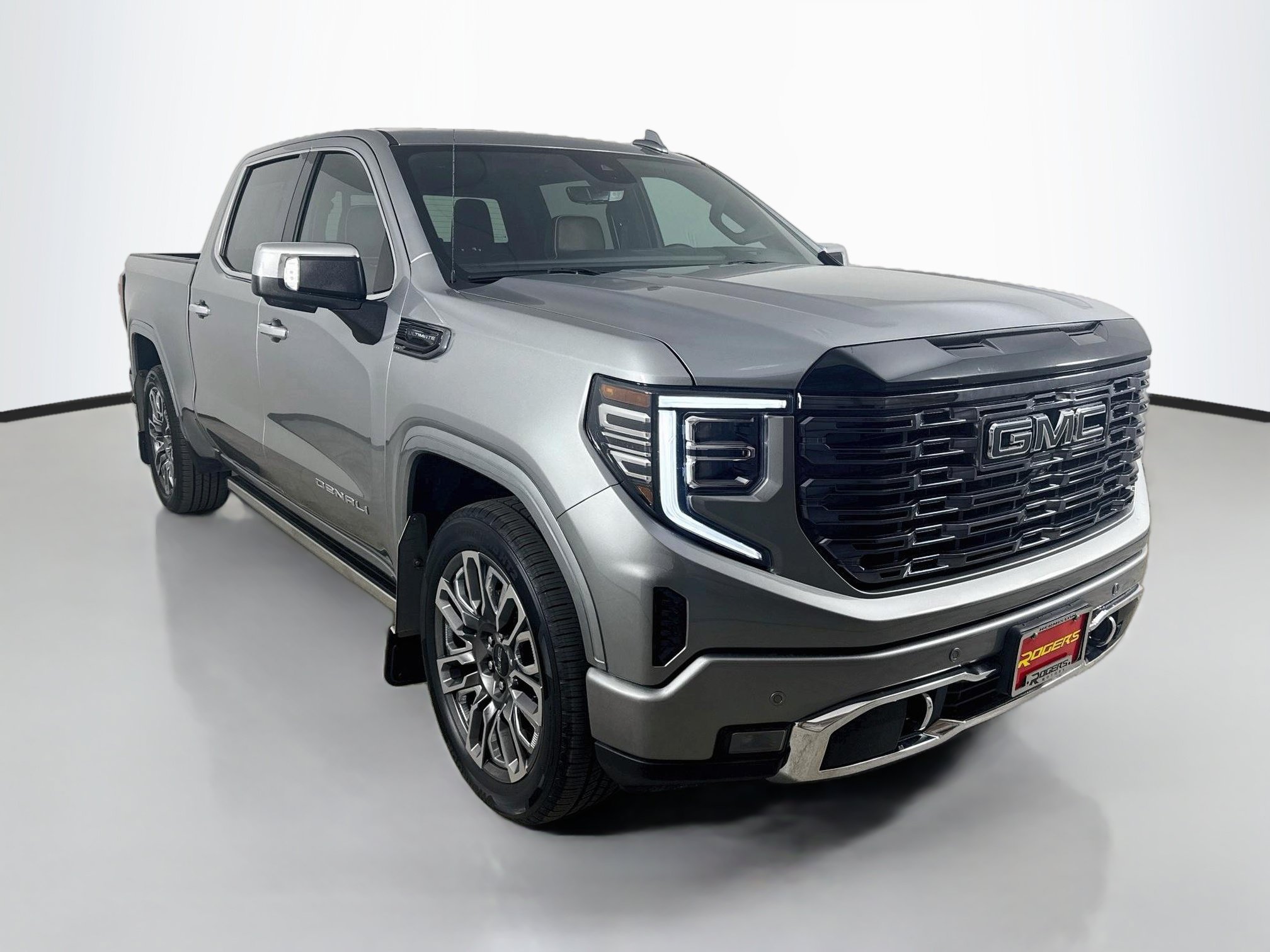 Certified 2025 GMC Sierra 1500 Denali Ultimate AWD/4WD image 1