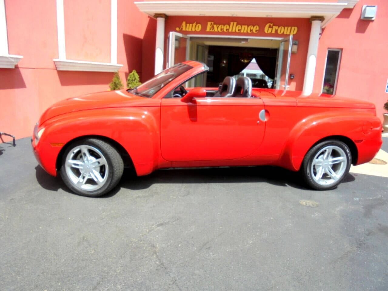 Used 2005 Chevrolet SSR w/ Preferred Equipment Group RWD image 31